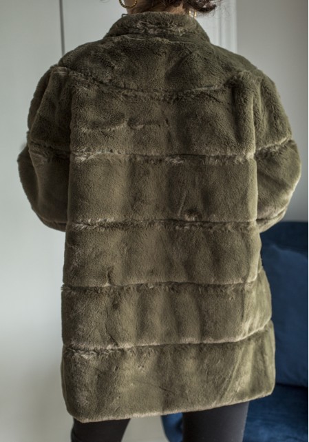 Παλτό με υφή γούνας